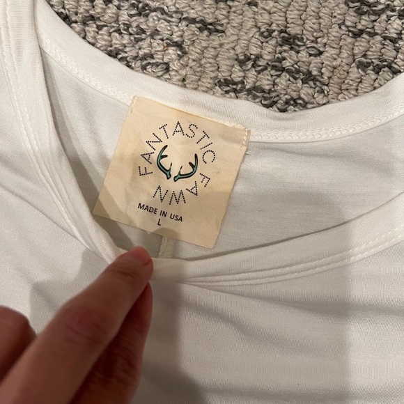 Fantastic Fawn boho western rodeo cut out shoulder sleeves top - Picture 3 of 8